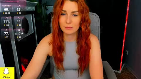 Snapshot of kiraxmoon chatting on February 2025 10:17:02 AM kiraxmoon online show from February 2025 10:17:02 AM