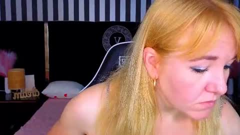 Snapshot of kirra_salute chatting on July 2026 07:23:02 AM Kirra Salute online show from July 2026 07:23:02 AM