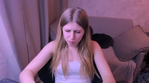 Kira online show from January 2025 10:31:02 PM