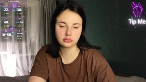 Kira online show from April 2026 08:43:01 PM