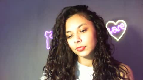 kiss_ameliaa online show from February 2025 02:04:01 PM