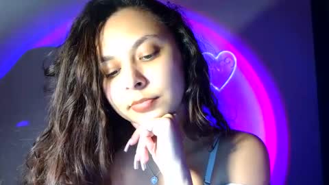 kiss_ameliaa online show from February 2025 07:05:02 PM