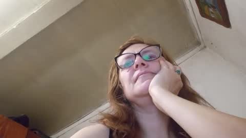 kissandvibe online show from November 2025 10:10:01 PM