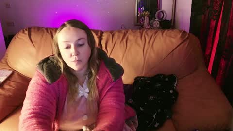 kissica online show from January 2025 11:58:02 AM