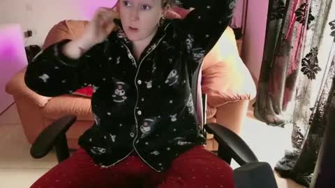 kissica online show from February 2025 12:18:02 PM