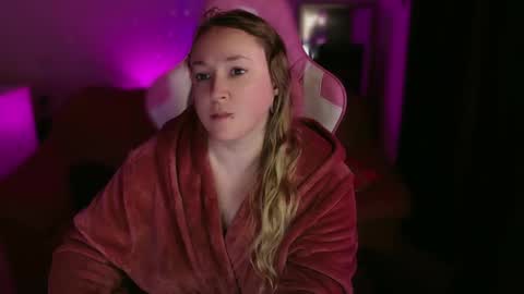 kissica online show from February 2025 05:42:01 PM