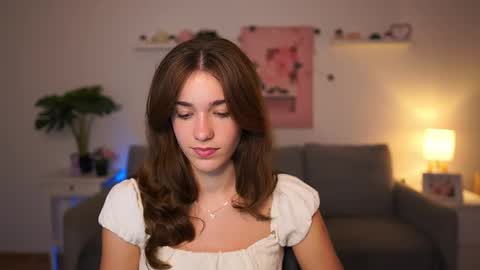 Snapshot of kissiecat chatting on September 2025 01:12:02 PM Sisi online show from September 2025 01:12:02 PM
