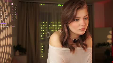 Lola online show from May 2026 07:48:02 PM