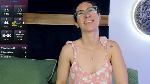 Kissing Company online show from January 2025 08:51:01 AM