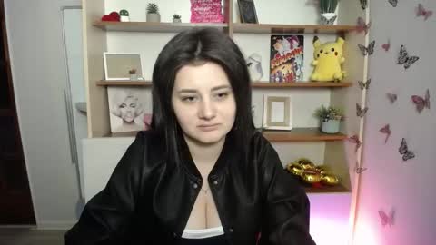 kissleoxx online show from May 2026 12:12:02 PM