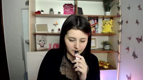 kissleoxx online show from June 2026 10:51:02 AM