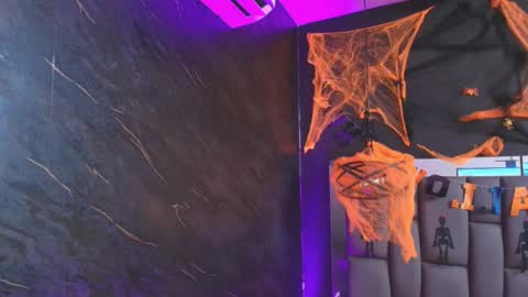 BELLA FLAME online show from October 2025 06:58:02 PM