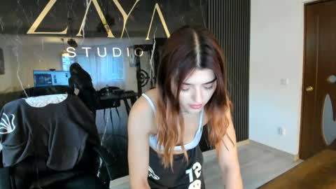 Snapshot of kissmymissy_ chatting on August 2026 05:09:02 AM KissMyMissy online show from August 2026 05:09:02 AM