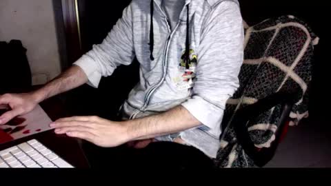 kissofbanned1983 online show from November 2025 10:19:01 PM