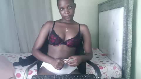 Snapshot of kisssmiles chatting on September 2025 06:32:02 PM kisssmiles online show from September 2025 06:32:02 PM