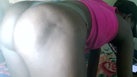 kisssmiles online show from October 2025 09:44:01 AM