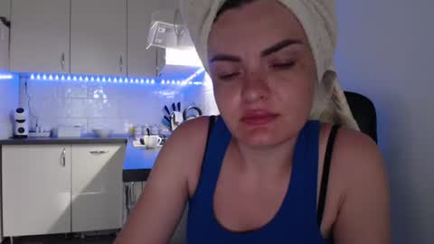 Snapshot of kitcatheaven4u chatting on July 2026 07:58:02 AM Im Amaia Everyone Merry Christmas online show from July 2026 07:58:02 AM