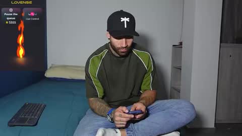 kite__ online show from November 2025 03:34:01 AM