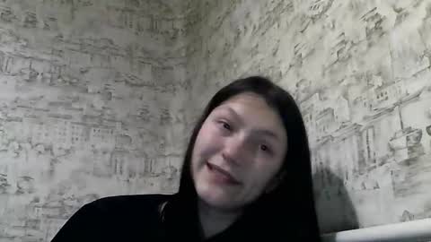 Snapshot of kiti_kitiss chatting on January 2025 04:32:02 PM kiti_kitiss online show from January 2025 04:32:02 PM