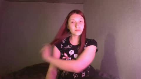Snapshot of kiti_kitiss chatting on April 2026 05:33:02 PM kiti_kitiss online show from April 2026 05:33:02 PM