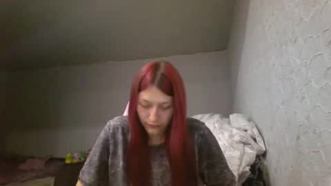 Snapshot of kiti_kitiss chatting on April 2026 05:19:02 PM kiti_kitiss online show from April 2026 05:19:02 PM