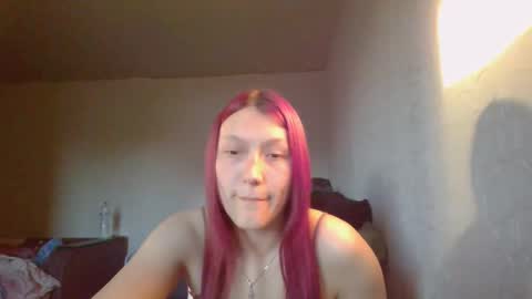 Snapshot of kiti_kitiss chatting on May 2026 04:35:02 PM kiti_kitiss online show from May 2026 04:35:02 PM