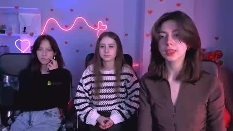 kitniss online show from February 2026 08:23:02 PM