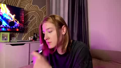 Tanesha online show from April 2026 06:10:01 PM