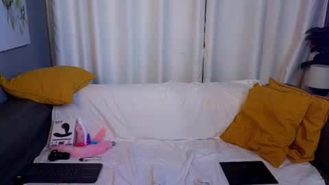 Jackie online show from September 2025 08:33:02 PM