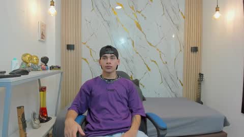 kitsune_44 online show from April 2026 07:08:01 PM