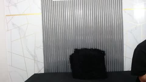 kitsune_44 online show from April 2026 07:07:01 PM