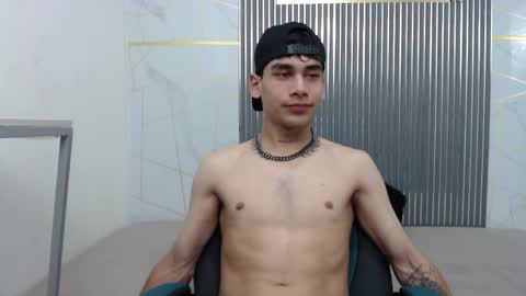 kitsune_44 online show from April 2026 07:07:02 PM