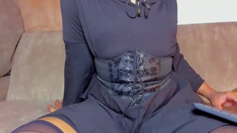 Kitsune-sama online show from November 2025 01:33:02 PM