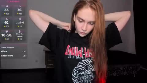 Kitsune online show from September 2025 08:10:02 PM