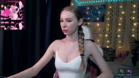 kitsuneyX online show from April 2026 12:44:02 AM