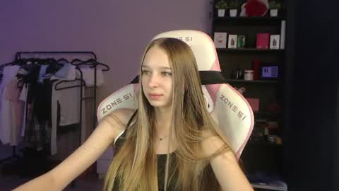 kitsuneyX online show from July 2026 11:51:02 PM