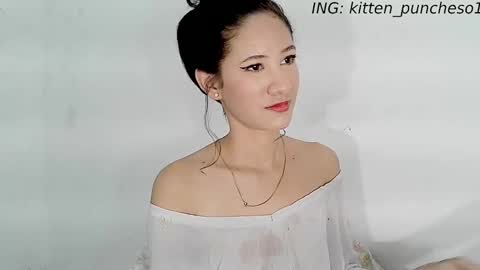 Snapshot of kitten_punches01 chatting on September 2025 02:33:01 AM kitten_punches01 online show from September 2025 02:33:01 AM