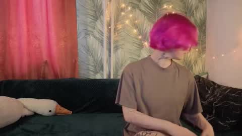 Emily online show from September 2025 11:23:02 AM