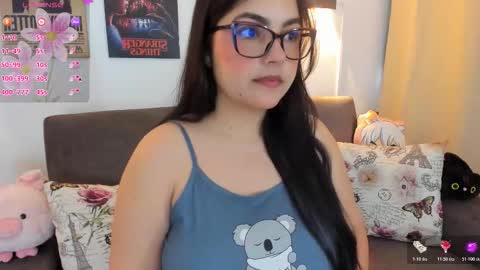 kitten online show from January 2026 07:19:01 PM