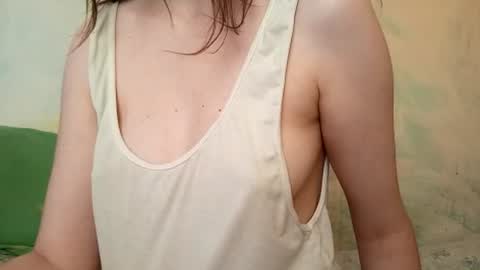 Snapshot of kittie_creme chatting on June 2026 03:24:01 PM Kittie Creme online show from June 2026 03:24:01 PM