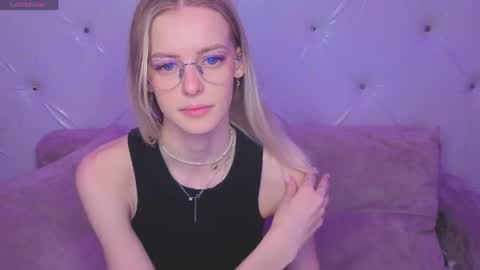 Kitty online show from May 2026 12:52:01 AM