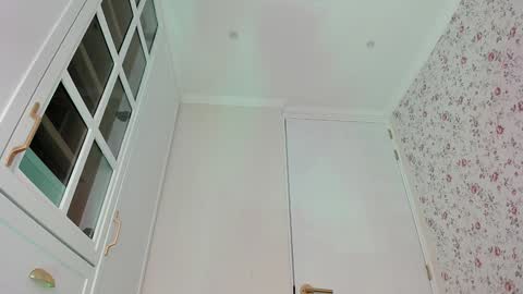 sophie online show from March 2026 06:34:01 PM