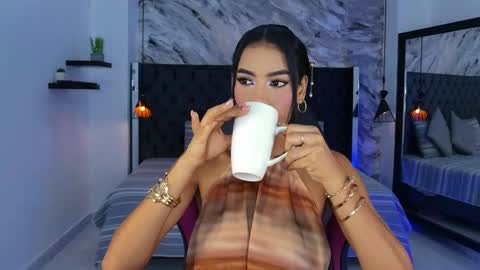 Snapshot of kitty_collins_ chatting on May 2026 12:03:02 PM Kitty online show from May 2026 12:03:02 PM