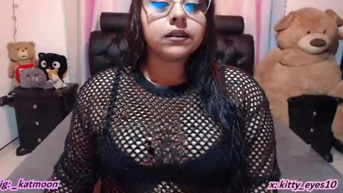 kitty online show from April 2026 03:23:01 AM