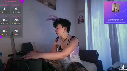 kitty_fitty29 online show from February 2026 09:49:02 PM