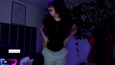 Camila online show from October 2025 02:26:02 AM