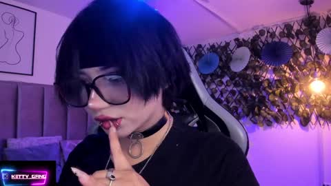 Camila online show from April 2026 01:50:02 AM