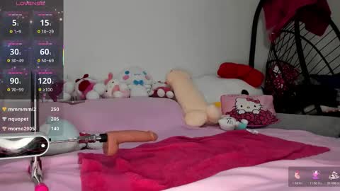 Snapshot of kitty_girls69 chatting on October 2025 08:43:02 PM Kitty online show from October 2025 08:43:02 PM