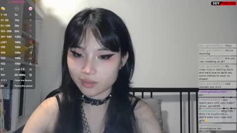 Kitty online show from October 2025 02:43:02 AM