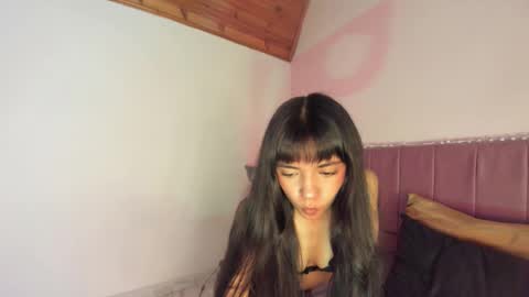 kitty_kryss online show from October 2025 03:18:01 PM
